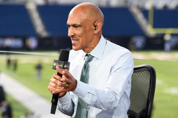 Tony Dungy corrected SportsCenter's analysis of the moment, citing Gauff's openness regarding her faith. 