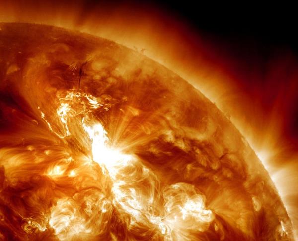 Solar flares or coro<em></em>nal mass ejections might also happen on the sun during the eclipse.