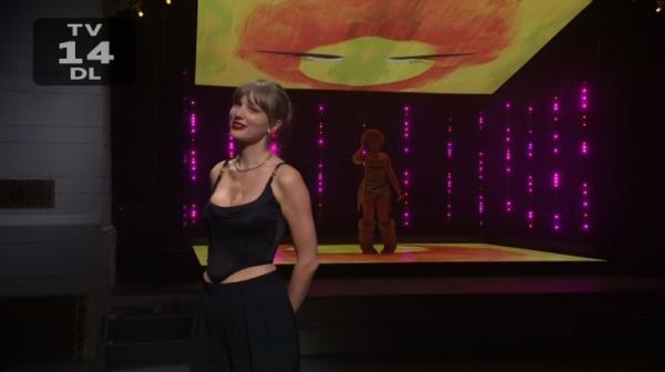 Taylor introducing Ice Spice