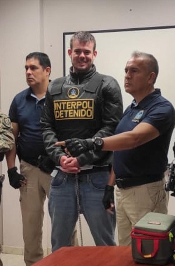 Prosecutors say Van der Sloot tried to demand $250,000 from Holloway's mother, claiming to know wher<em></em>e to find her remains.