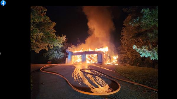 A man is accused of setting a Tennessee home on fire after an argument a<em></em>bout food.