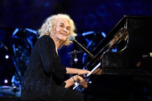 Inductee Carole King performs o<em></em>nstage during the 36th Annual Rock and Roll Hall Of Fame Induction Ceremony on October 30, 2021 in Cleveland, Ohio.