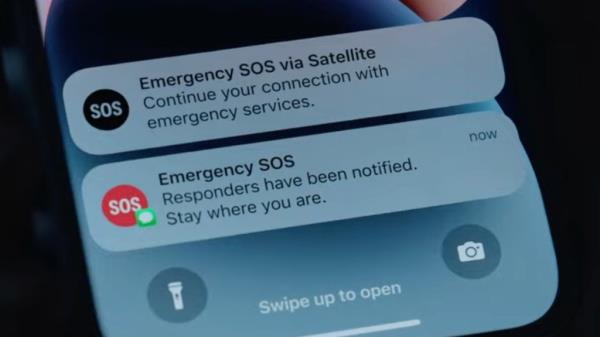 Screenshot Apple's iPhone 14 emergency satellite service.