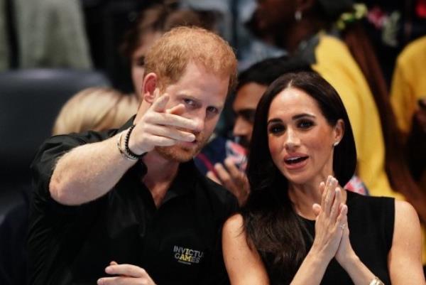 The Duke and Duchess of Sussex watch the wheelchair basketball finals at the Merkur Spiel-Arena during the Invictus Games in Dusseldorf, Germany. Picture date: Wednesday September 13, 2023. PA Photo. See PA story ROYAL Invictus. Photo credit should read: Jordan Pettitt/PA Wire