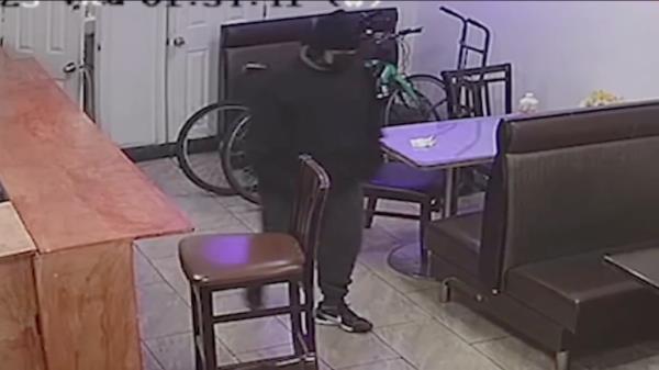 Man points gun at Harrison Ferreiras in restaurant