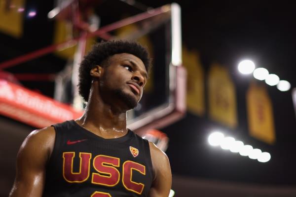 Bro<em></em>nny James #6 of the USC Trojans reacts during the first half of the NCAAB game against the Arizona State Sun Devils at Desert Financial Arena on January 20, 2024.