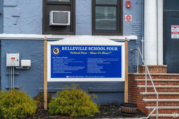 Belleville Public School No. 4 building in Silver Lake Neighbourhood, Belleville, NJ offering education from Pre-K to Grade 6