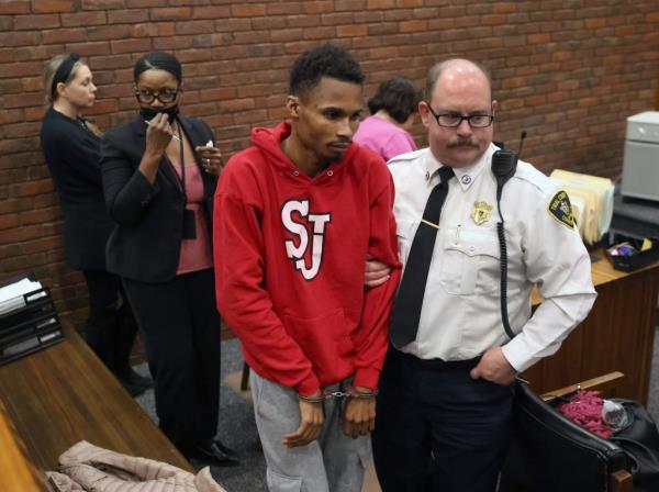 Alvarez was reportedly released on $500 bail this week.