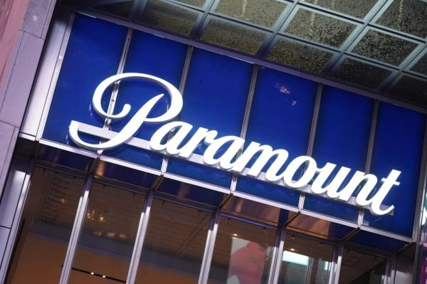 Paramount sign.