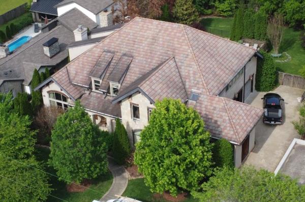 Kellie sold the Nashville home he died in.