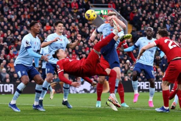  Darwin Nunez of Liverpool scores an overhead kick goal that is later disallowed by VAR decision during the Premier League match between Liverpool FC and Brentford FC at Anfield.