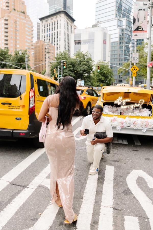 Re'Shae Green and Corey Fields, 29, becoming engaged. 