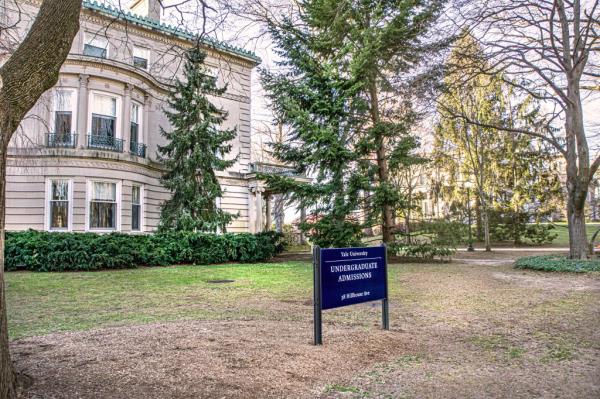 Yale University admissions building