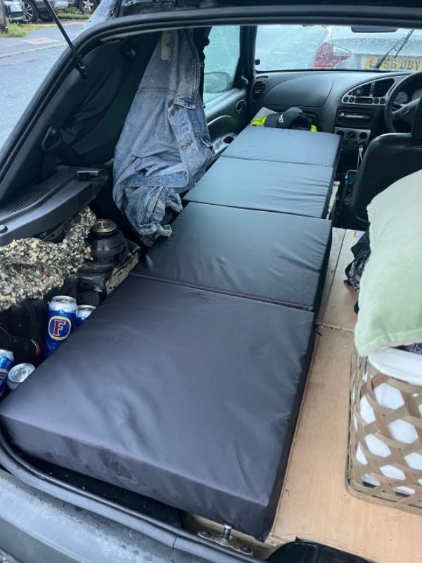Man moves into co<em></em>nverted Ford Fiesta after being disgusted by ‘shoebox’ Lo<em></em>ndon flat