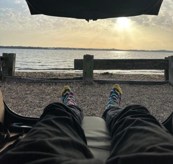 Man moves into co<em></em>nverted Ford Fiesta after being disgusted by ‘shoebox’ Lo<em></em>ndon flat