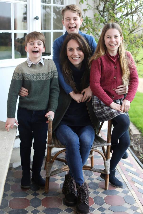 This undated photo issued on Sunday March 10, 2024 by Kensington Palace shows Kate, Princess of Wales with her children, Prince Louis, left, Prince George and Princess Charlotte, taken in Windsor, England, by Prince William in ho<em></em>nor of Mother's Day