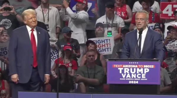 Do<em></em>nald Trump, RFK Jr. on stage together in Arizona