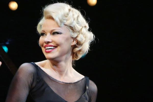 Pamela Anderson as Roxie