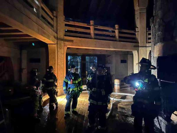 Additio<em></em>nal crews from nearby Hoodland, Gresham and Estacada Fire Departments were called to protect the historic lodge.
