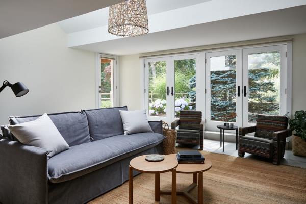 The guest living area.