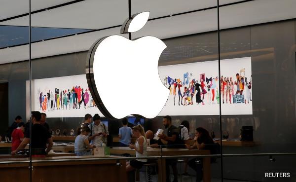 Apple Sued By Women Employees Claiming Pay Discrimination