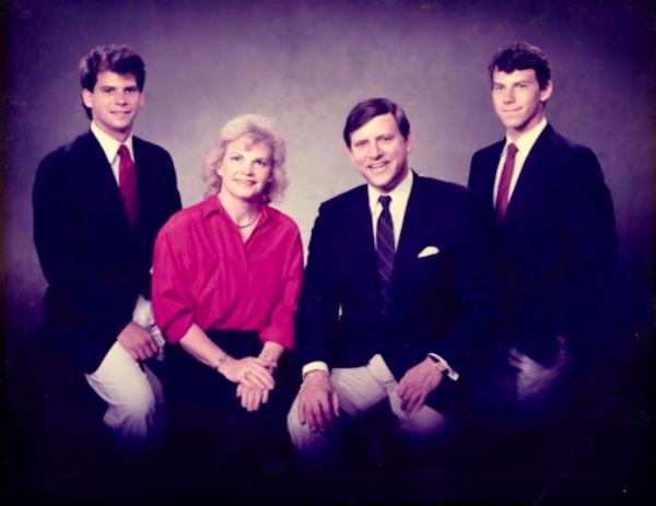 A family portrait of Jose Menendez, Lyle Menendez, Kitty Menendez and Erik Menendez