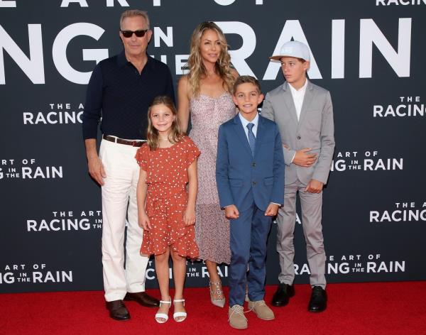 Kevin Costner, estranged wife Christine Baumgartner and their three children