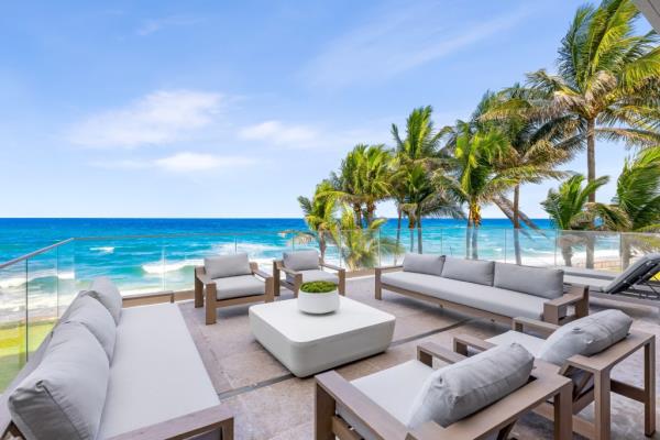 Although she declined to disclose her purchase price, Dimond aims to sell quickly, rejecting higher listing estimates from brokers. 