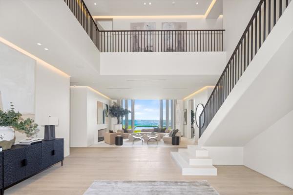 The grand foyer. 