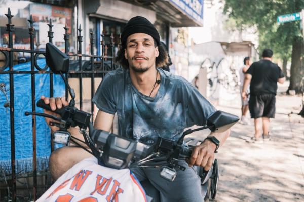 Jeffrey Flores waited all day outside a bodega in hopes of spotting who believed was the rapist in the Kissena Park attack.