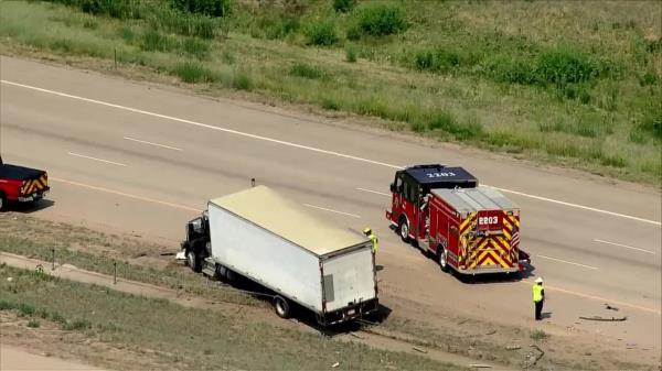 6 people killed, 1 injured in 2 separate crashes on NB I-25 in Weld County